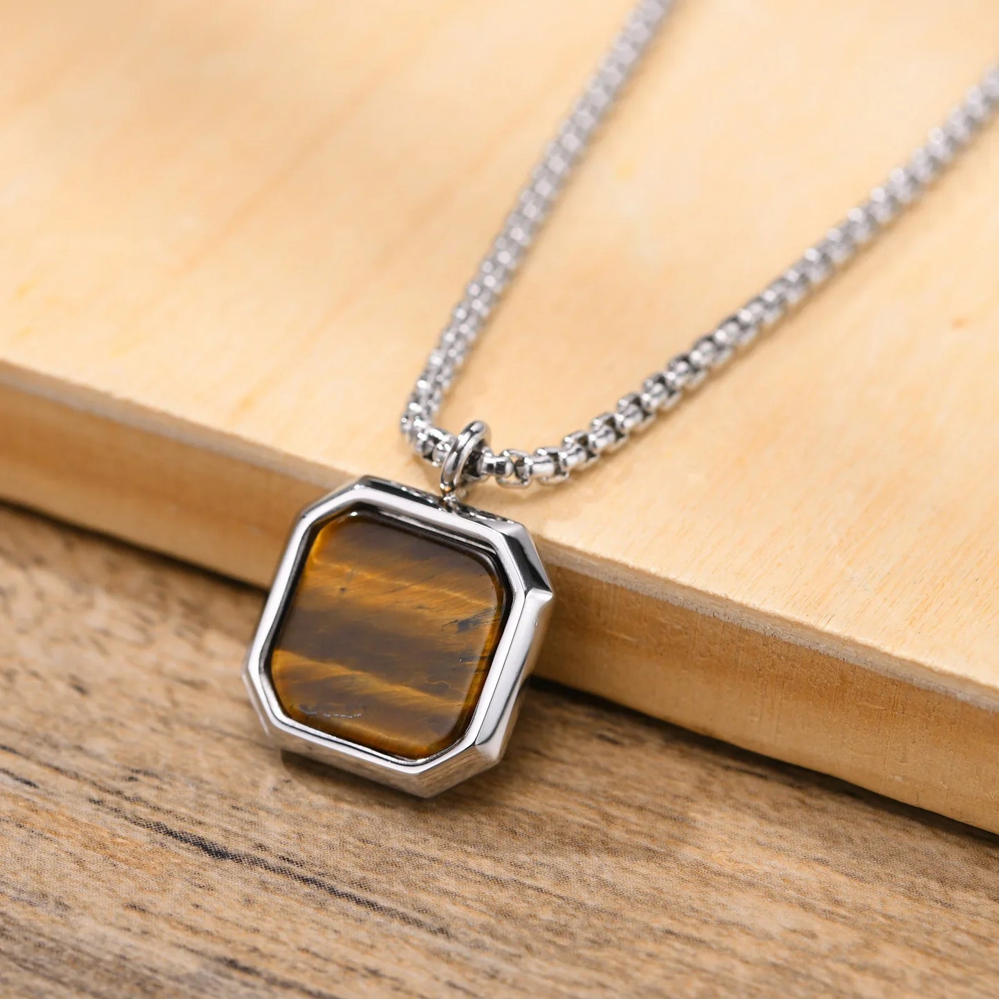 Collar Geométrico - Piedra y Acero