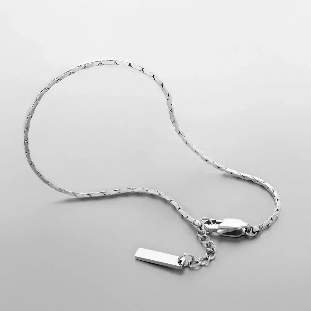 Pulsera Minimalista Dominus