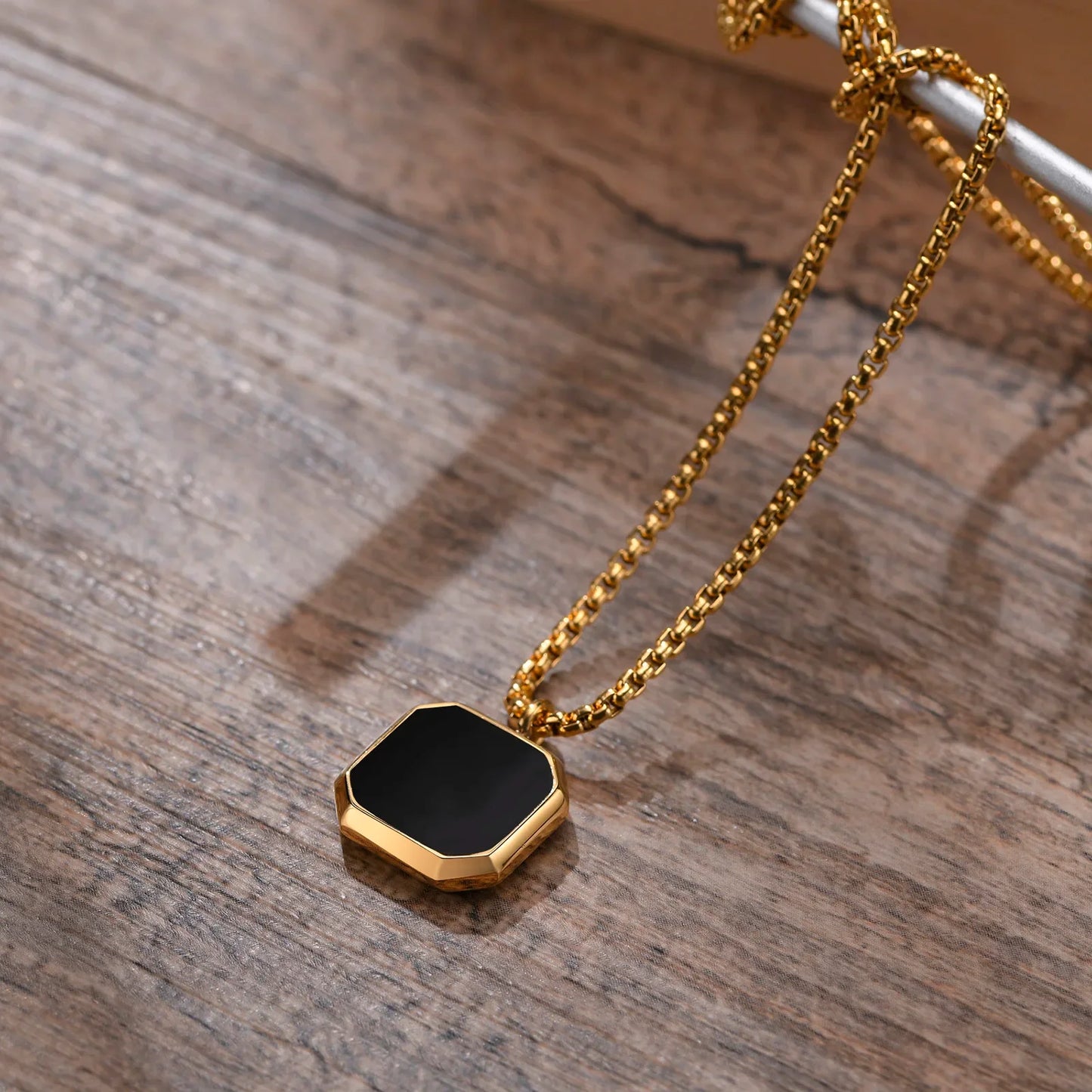 Collar Geométrico - Piedra y Acero