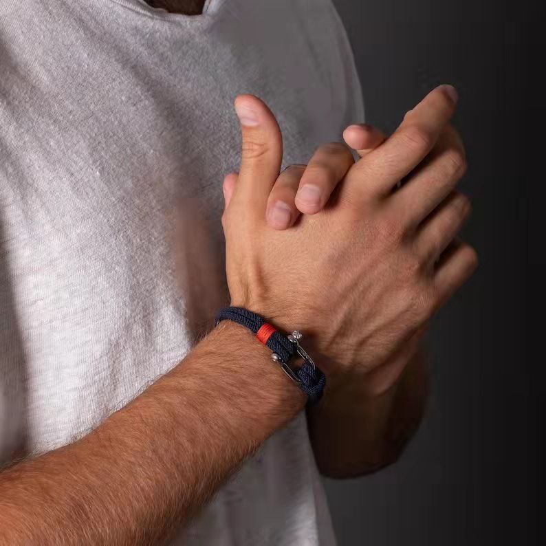 Pulsera Leviatán