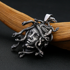 Collar Medusa